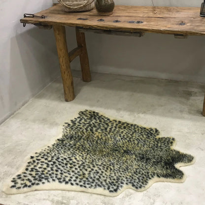 Tapete com Padrão Leopardo - Decoração Elegante para Sala de Estar, Estilo Animal, 90x110cm